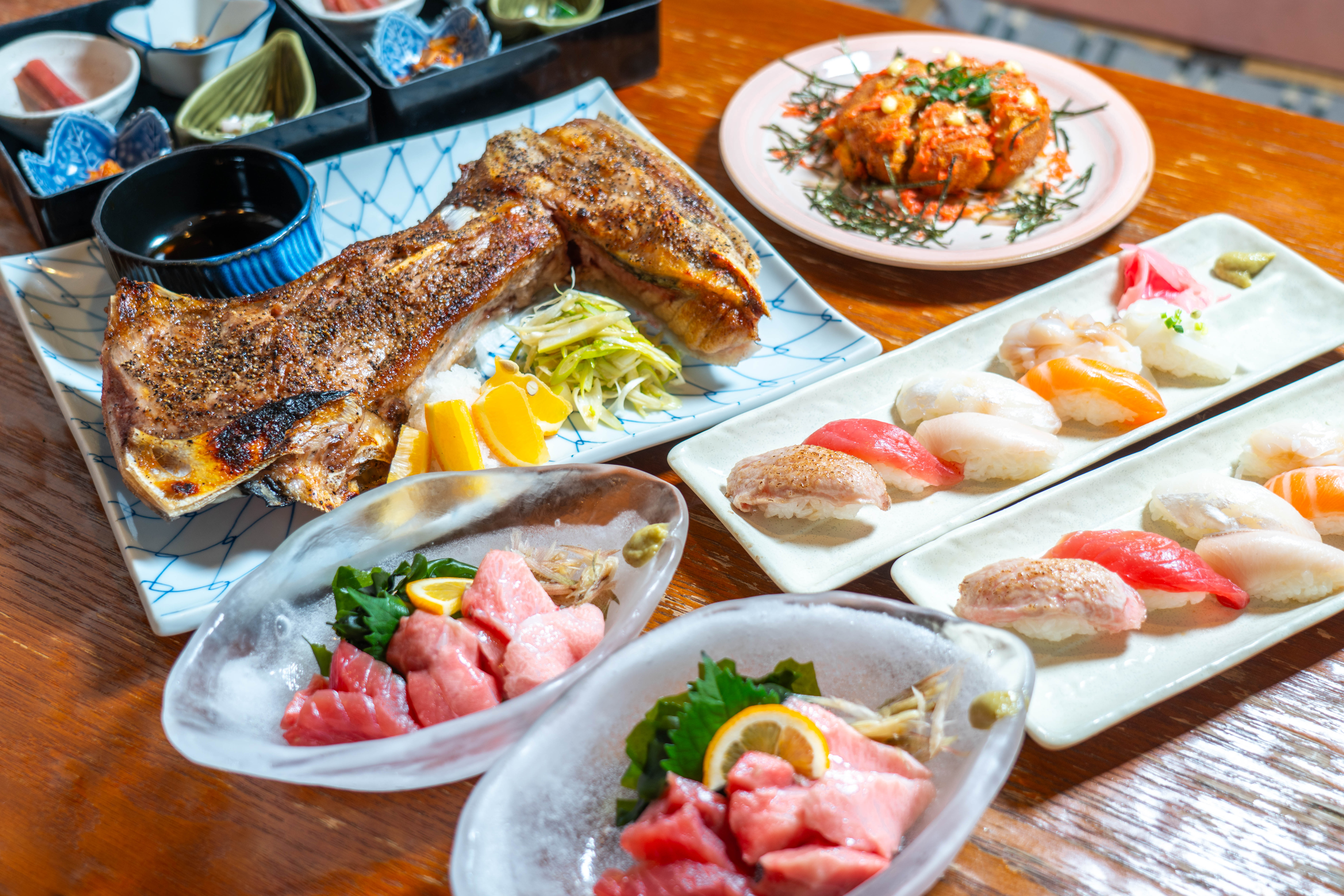 マグロのカマ焼きと刺身